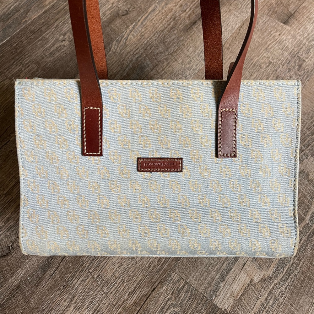Dooney & Bourke Vintage signature jaquard logo print purse - Picture 3 of 16